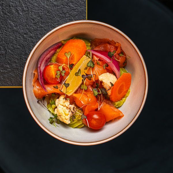 Salade de tomates colorées